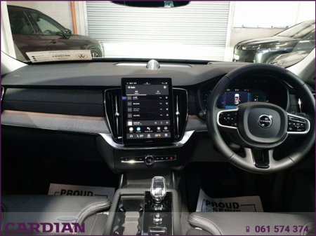 2025 Volvo XC90 Xc90 Ultra T8 Phev Awd Auto Recharge T8 - 22" ALLOYS €85,950 thumbnail