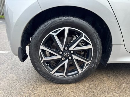 2021 Toyota Yaris - thumbnail 11