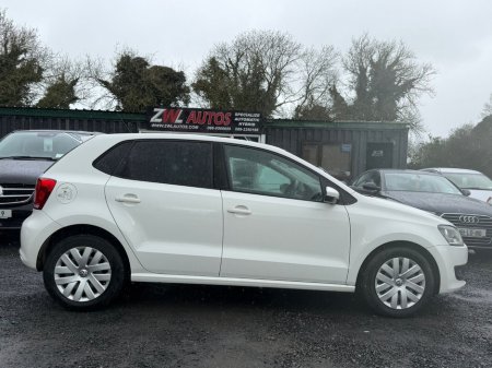 2012 Volkswagen Polo - thumbnail 5