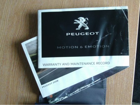 2016 Peugeot 2008 - thumbnail 28