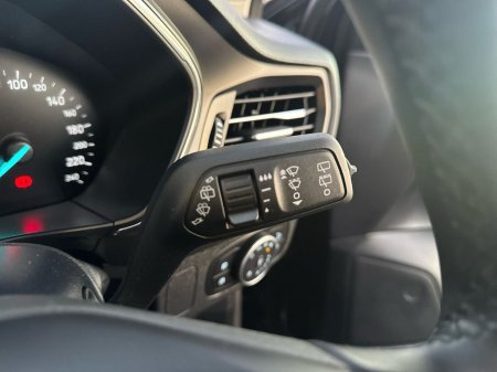 2025 Ford Focus Titanium 1.0L EcoBoost 125PS mHEV €28,975 thumbnail