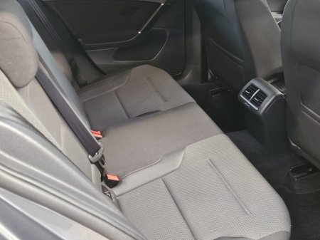 2017 Volkswagen Golf - thumbnail 6