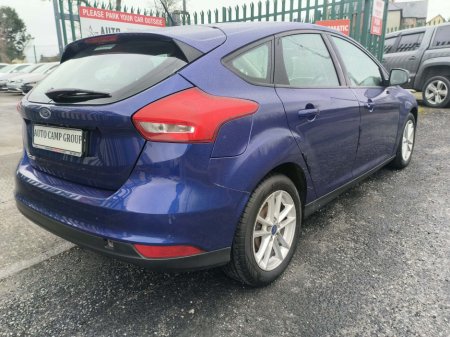 2016 Ford Focus - thumbnail 7