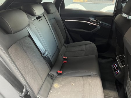 2022 Audi e-tron - thumbnail 17