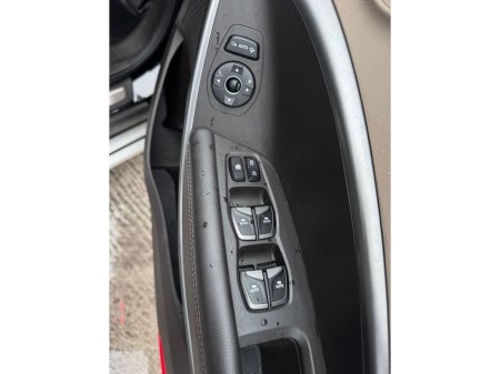 2015 Hyundai Santa Fe 4WD EXECUTIVE 4DR €11,800 thumbnail