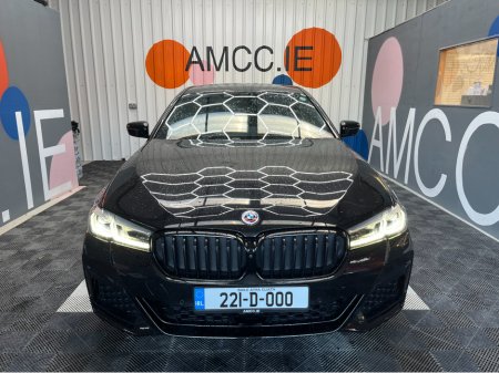 2022 BMW 5 Series 2022 BMW 523E M-SPORT 2.0 AUTOMATIC / CRUISE CONTROL / 360° PARKING CAMERA / PADDLE SHIFTERS / ELECTRIC MEMORY & HEATED SEATS / APPLE CARPLAY / HEATED REAR SEATS thumbnail