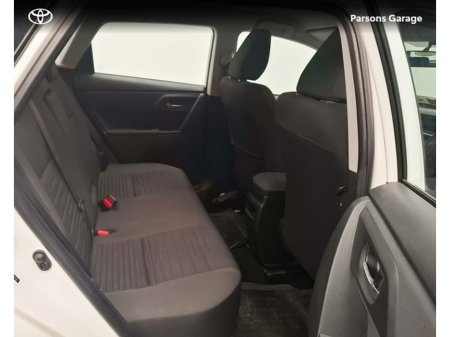 2016 Toyota Auris - thumbnail 11