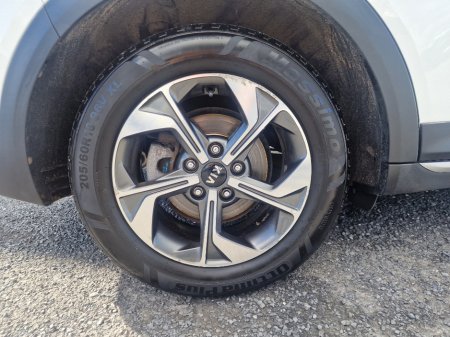 2020 Kia XCeed - view 4