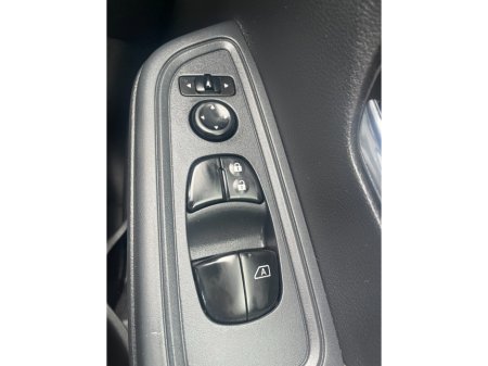 2019 Nissan Micra - thumbnail 17