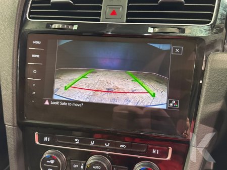 2019 Volkswagen Golf TSI HIGH LINE - FACTORY ALLOYS - CRUISE CONTROL - REVERSE CAMERA €20,950 thumbnail