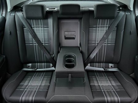 2015 Volkswagen Golf R-LINE PACK 1.2 TSI // LOUNG EDITION // VERY LOW MILEAGE // BLUETOOTH MUSIC // ADAPTIVE CRUISE CONTROL €14,900 thumbnail