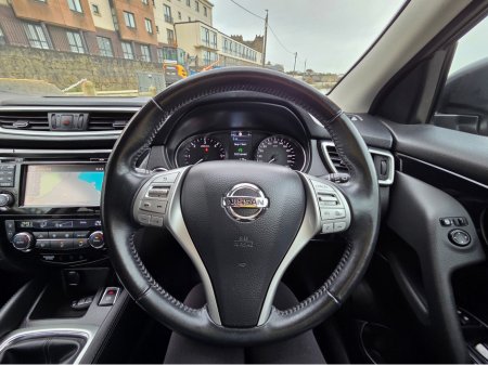 2017 Nissan Qashqai ** DEPOSIT TAKEN ** 1.5 SV PREMIUM E6 4DR €15,950 thumbnail