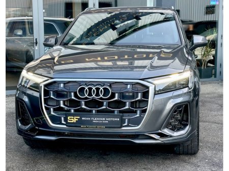 2025 Audi Q7 - thumbnail 4