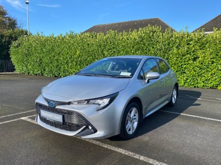 2022 Toyota Corolla COROLLA HYBRID LUNA H/B €25,950 thumbnail