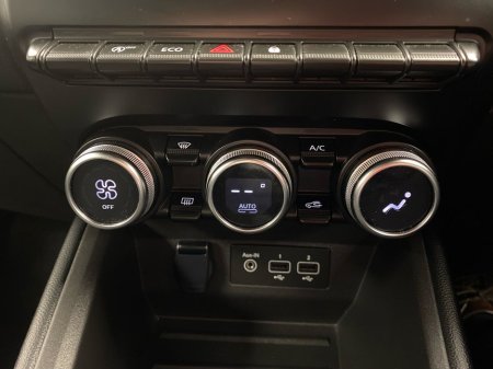 2023 Renault Clio - thumbnail 17