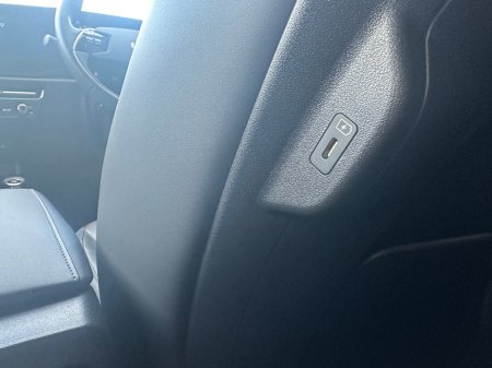 2023 Kia Niro 1.6 GDI PHEV K4 Auto €29,950 thumbnail