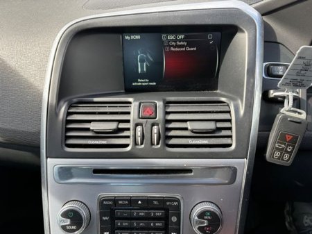 2016 Volvo XC60 - thumbnail 15