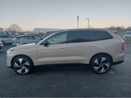 2025 Volvo EX90 TWIN MOTOR PERFORMANCE AWD ULTRA €97,950 thumbnail