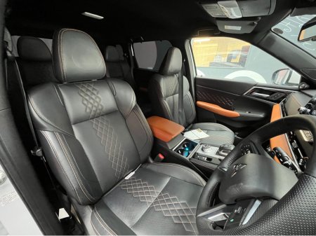 2023 Mitsubishi Outlander - thumbnail 14