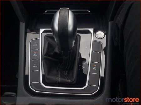 2023 Volkswagen Arteon 1.4TSI PHEV 218HP R-LINE €40,900 thumbnail