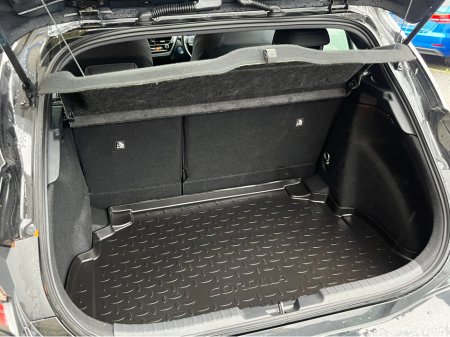 2023 Toyota Corolla LUNA HATCHBACK AUTOMATIC 1.8 PETROL //LOW MILES//REVERSE CAMERA//ADAPTIVE CRUISE CONTROL//CARPLAY// €24,950 thumbnail