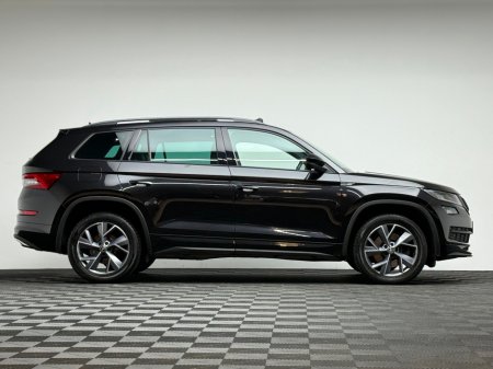 2021 Skoda Kodiaq SPORT 2.0TDI 150HP AUTO *7 SEATER* €34,990 thumbnail