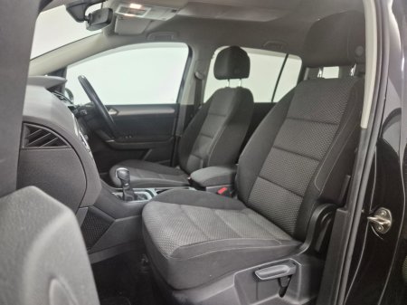 2016 Volkswagen Touran AUTO 1.4TFSI**REAR CAMERA**LOW KMS**TWO KEYS**WARRANTY**FINANCE AVAILABLE €16,449 thumbnail