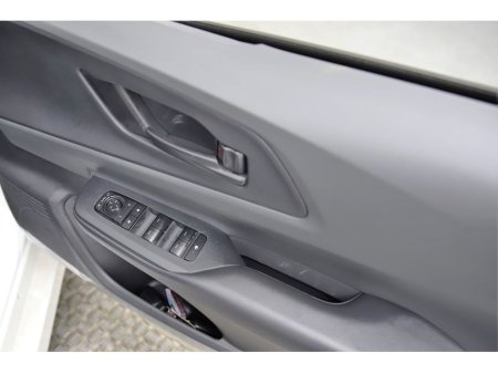 2023 Toyota Prius 1.8 SELF CHARGING HYBRID *REVERSE CAM*PARK SENSORS* €31,690 thumbnail