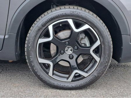 2023 Opel Crossland ULTIMATE 1.2TURBO 110BHP **LEATHER/SUEDE INTERIOR** €21,950 thumbnail