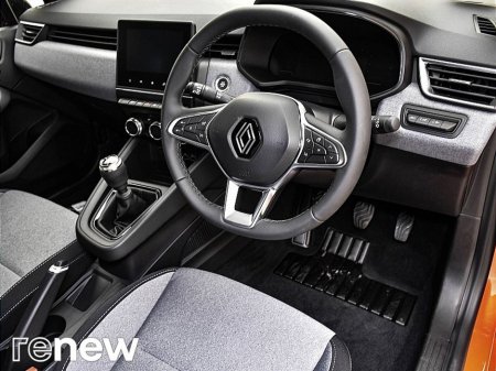 2025 Renault Clio - thumbnail 6