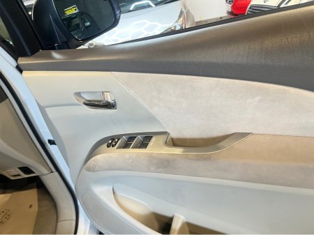 2011 Toyota Estima 2.4 AHR20 HYBRID 7SEATS 5DR AUTO AHR20W €10,500 thumbnail