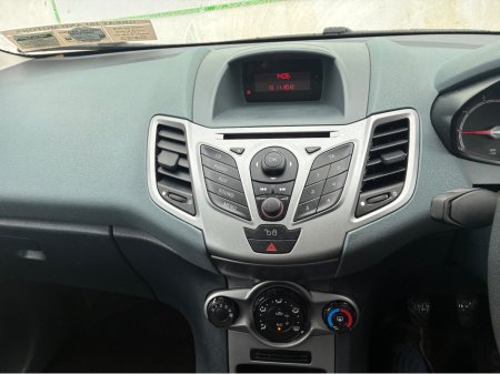 2011 Ford Fiesta 1.25 EDGE 60BHP 3DR ARGENTO €4,950 thumbnail