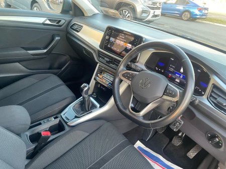 2022 Volkswagen T-Roc 2.0 TDI 116HP Life €25,475 thumbnail
