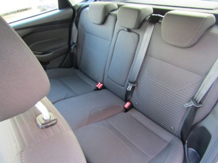 2018 Ford Focus Titanium 1.0 125PS 6SPD 4DR €13,950 thumbnail