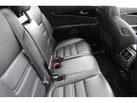 2018 Kia Sorento - thumbnail 19