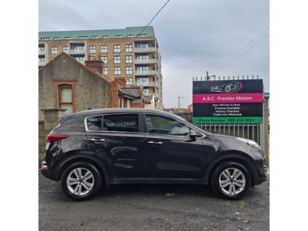 2017 Kia Sportage - thumbnail 3