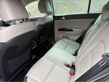 2021 Kia Sportage - thumbnail 17