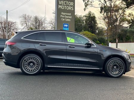 2022 Mercedes-Benz EQC PREMIUM AMG LINE 400 4MATIC SUNROOF €37,995 thumbnail