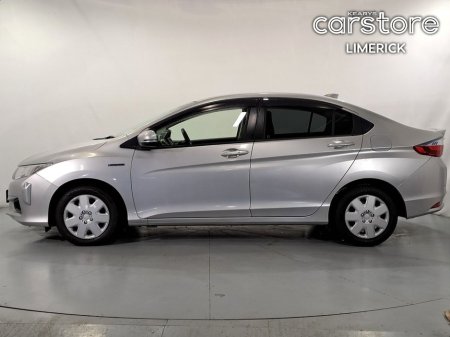 2016 Honda Grace GRACE DAA-GM4 4 DR AUTO €13,880 thumbnail