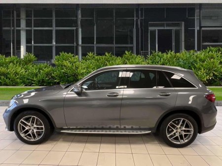 2017 Mercedes-Benz GLC Class 220 D 4MATIC AMG LINE SUNROOF €28,950 thumbnail