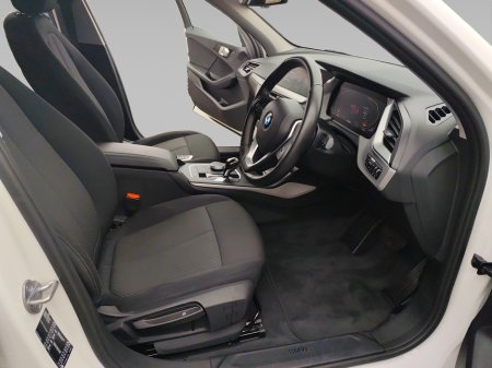 2020 BMW 1 Series - thumbnail 14