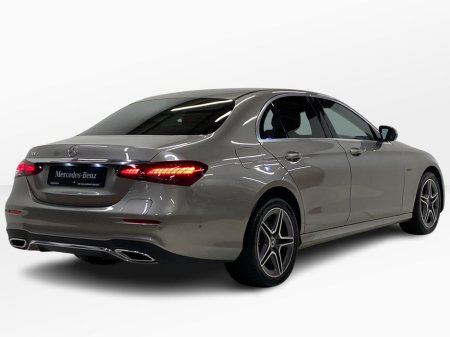 2021 Mercedes-Benz E Class - thumbnail 3