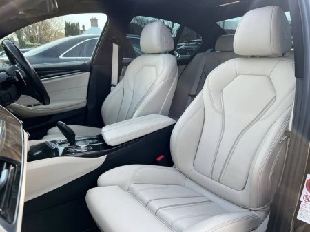 2017 BMW 5 Series - thumbnail 8