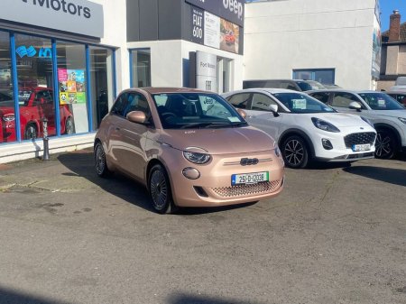 2025 Fiat 500e - view 4