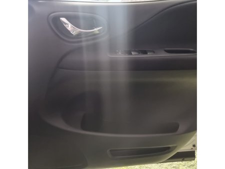 2014 Nissan Serena - thumbnail 29