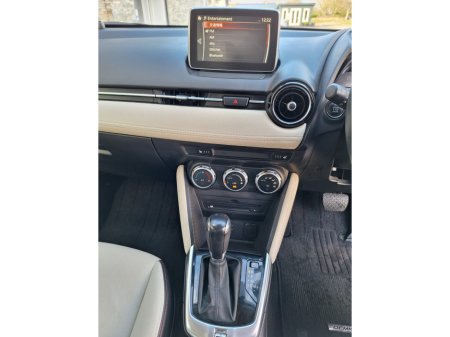 2016 Mazda Demio - thumbnail 13