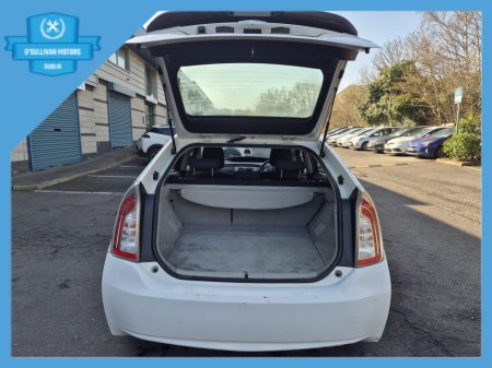 2015 Toyota Prius - thumbnail 9