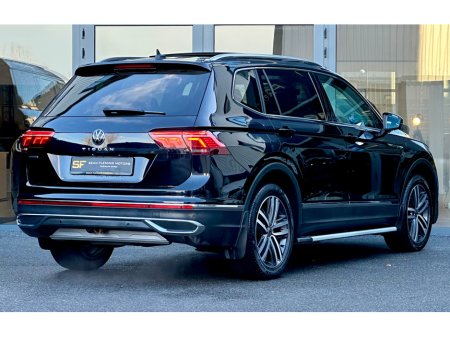 2022 Volkswagen Tiguan Allspace ++LEATHER / AUTO / 7-SEAT  PANORAMIC ROOF++ €33,950 thumbnail