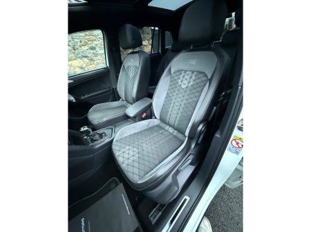 2023 Volkswagen Tiguan 2.0 TDI 150HP R-Line DSG 27.5% €49,995 thumbnail