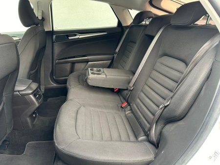 2019 Ford Mondeo 2.0 TDCI ZETEC 150PS NAV SERVICE HISTORY €13,649 thumbnail